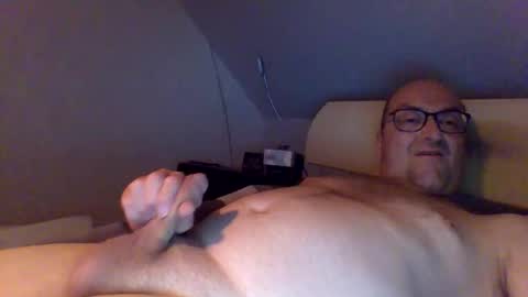 t0815 online show from April 10, 7:18 pm