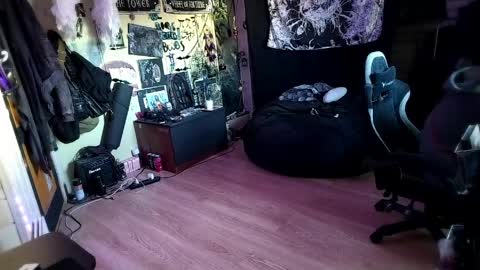 Lina online show from April 2, 3:09 pm