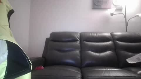 tacrunner66_ online show from February 2, 3:00 pm