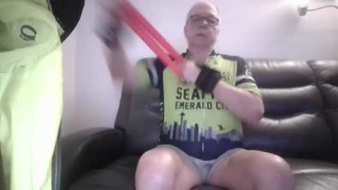 tacrunner66_ online show from February 18, 2:46 pm