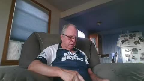 Snapshot of tacrunner66_ chatting on July 19, 2:37 am tacrunner66_ online show from July 19, 2:37 am