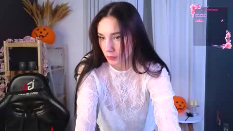 Lizzy online show from November 3, 3:13 pm