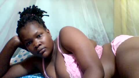 Snapshot of taliah254 chatting on June 22, 9:34 pm taliah254 online show from June 22, 9:34 pm