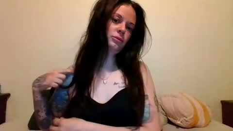 Snapshot of talktomenicely_ chatting on March 19, 7:23 am Lily Rhoades online show from March 19, 7:23 am