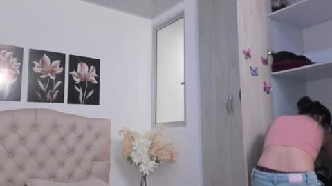 Hi im sara online show from July 30, 1:10 pm