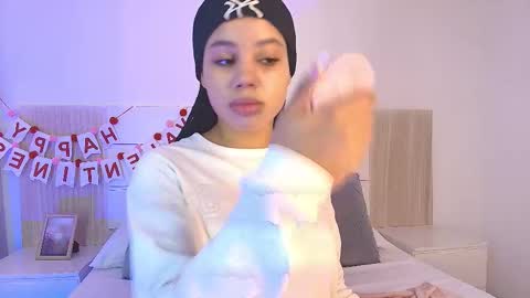 Snapshot of tamara_walter chatting on February 18, 4:25 pm Tamara online show from February 18, 4:25 pm