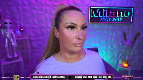 TamaraMilano online show from May 14, 7:59 am