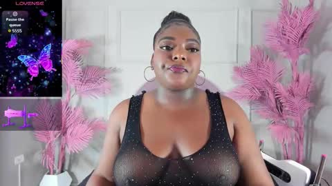 Snapshot of tamaramilleer chatting on February 8, 3:54 am tamaramilleer online show from February 8, 3:54 am