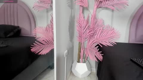 Snapshot of tamaramilleer chatting on February 16, 4:30 am tamaramilleer online show from February 16, 4:30 am