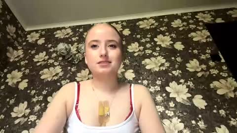 Karina online show from May 25, 3:07 pm