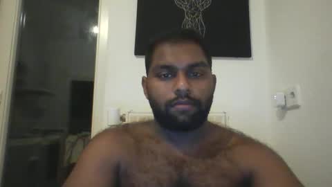 Snapshot of tamilpaiyan09 chatting on March 1, 10:01 pm tamilpaiyan09 online show from March 1, 10:01 pm