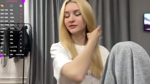 Melissa online show from May 29, 2:26 pm
