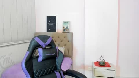 Tania  online show from October 31, 1:34 pm