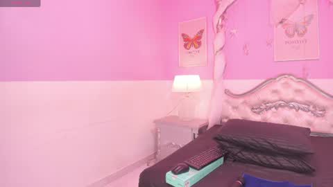 Tania Pierce online show from July 1, 12:07 pm