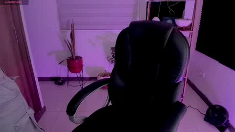 Tania Velvet online show from April 19, 2:55 am