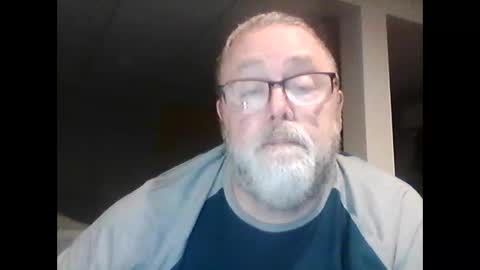 Snapshot of tank106 chatting on March 1, 3:41 am tank106 online show from March 1, 3:41 am