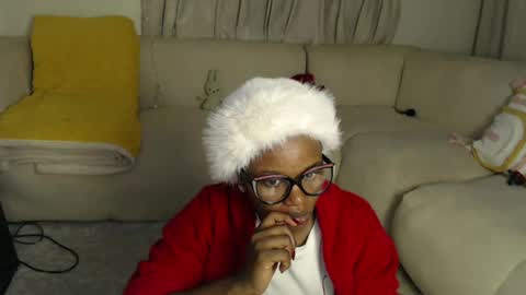 tania online show from August 3, 1:04 am
