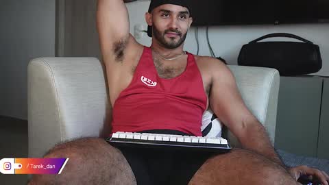 Snapshot of tarek_dan chatting on January 7, 1:57 pm Tarek online show from January 7, 1:57 pm