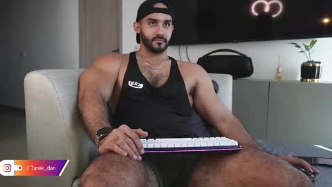 Snapshot of tarek_dan chatting on January 19, 2:54 pm Tarek online show from January 19, 2:54 pm