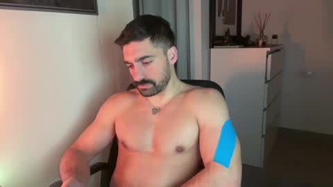 tarquit8 online show from February 3, 9:20 pm