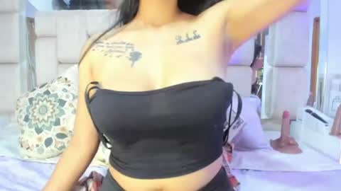 Tashi online show from July 15, 1:27 pm