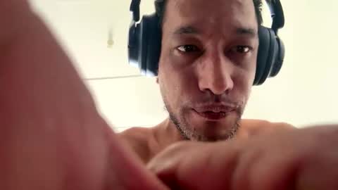 Snapshot of tasmanwawatai27 chatting on March 13, 1:34 am tasmanwawatai27 online show from March 13, 1:34 am