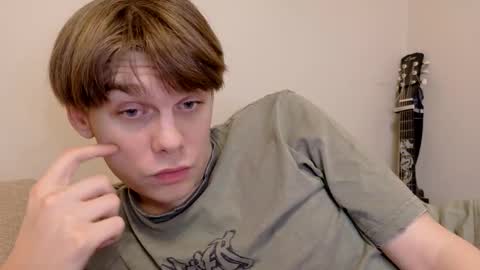 tasteithorny online show from April 2, 1:47 am