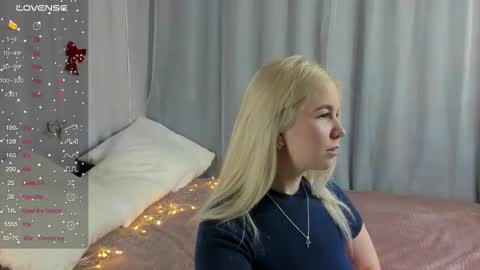 Ann online show from December 17, 1:11 am