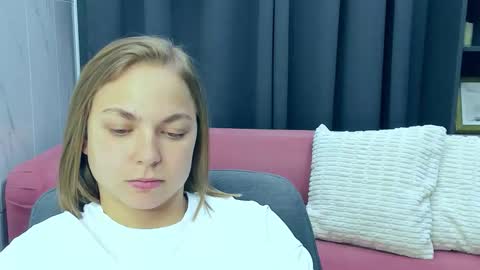 Snapshot of tataflower chatting on February 5, 9:41 pm Tata online show from February 5, 9:41 pm