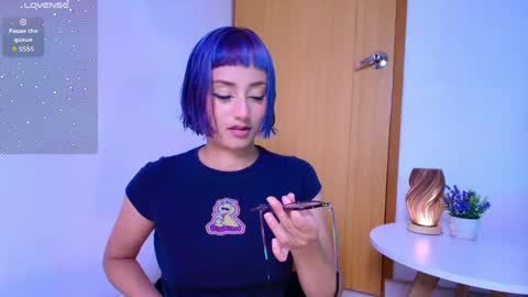 Snapshot of tati_cardenas chatting on April 25, 5:21 am AME online show from April 25, 5:21 am