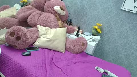 Tati online show from December 7, 7:21 pm