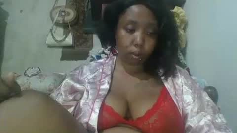 Snapshot of tatianahery chatting on February 21, 4:24 am tatianahery online show from February 21, 4:24 am