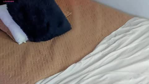 tatianasquirthot online show from April 18, 7:58 pm