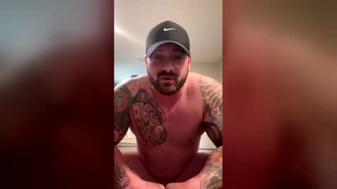 tattedbuffcock online show from May 10, 6:13 pm