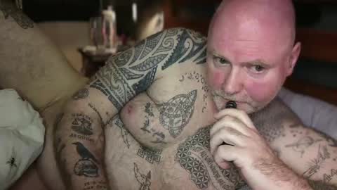 Tattooeddilf 01 online show from April 13, 9:42 pm