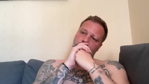 tattoomanforgirls online show from May 23, 12:20 pm