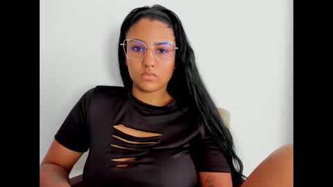 Snapshot of taty_gomez_ chatting on May 1, 5:28 pm Tatiana Gomez online show from May 1, 5:28 pm