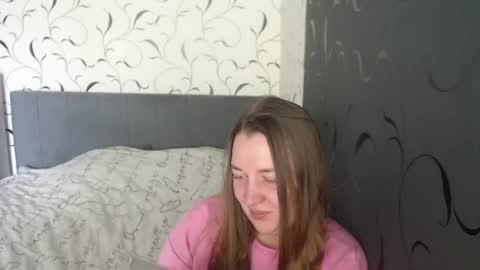 Snapshot of taxxxu chatting on May 16, 6:32 am Diana online show from May 16, 6:32 am
