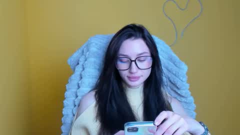 Taya online show from December 5, 6:33 am