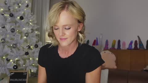 Taylor --  online show from November 30, 11:25 am