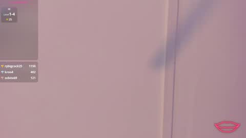 Taylor  online show from February 7, 6:34 pm