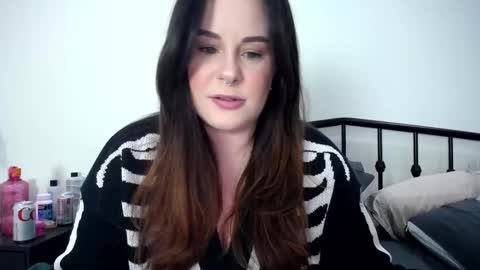 Snapshot of taylormichaels87 chatting on January 10, 2:57 am Taylor Michaels online show from January 10, 2:57 am