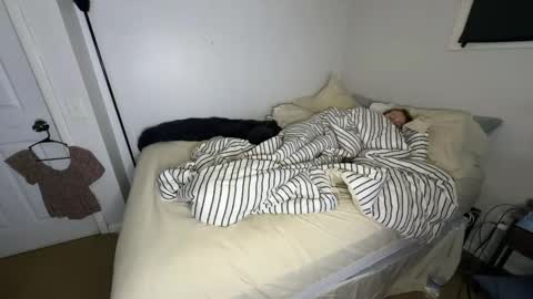 TayKyle online show from February 15, 8:02 am