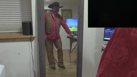 Snapshot of tc_fireman chatting on October 9, 1:14 am tc_fireman online show from October 9, 1:14 am