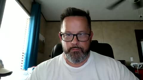 tdhawk87 online show from March 3, 8:59 pm