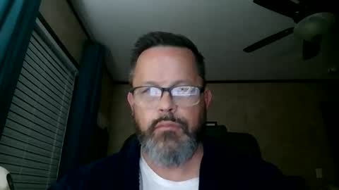 Snapshot of tdhawk87 chatting on March 16, 9:24 am tdhawk87 online show from March 16, 9:24 am