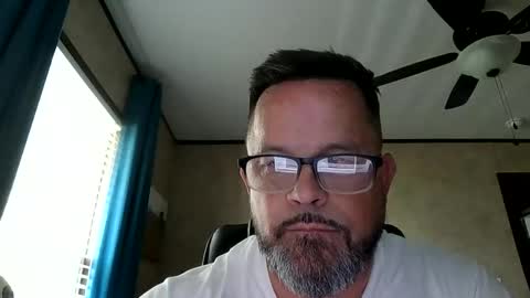 Snapshot of tdhawk87 chatting on April 7, 7:03 pm tdhawk87 online show from April 7, 7:03 pm