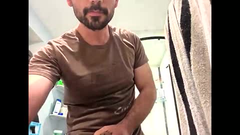 tdogz007 online show from May 10, 11:43 pm