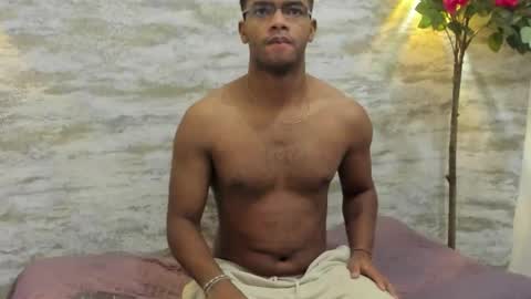 Marco y Luna  online show from March 29, 12:27 pm