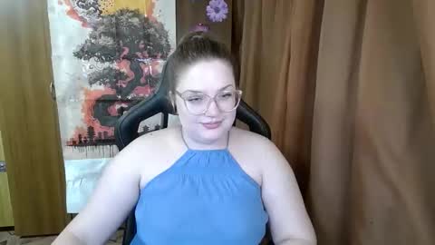 Teasing Dora online show from April 24, 9:39 pm